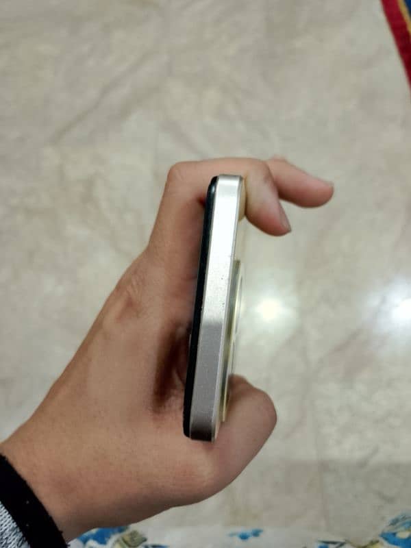 Infinix hot 8 plus new condition 6