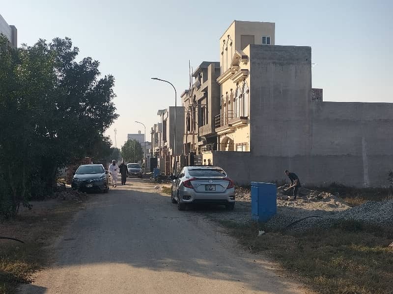 1kanal Plot for sale in Atomic Energy Society Lahore 0