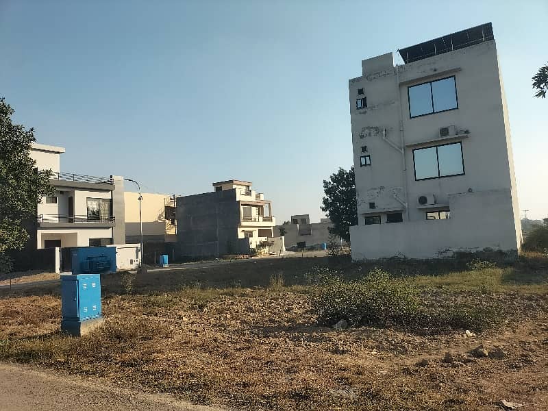 1kanal Plot for sale in Atomic Energy Society Lahore 4