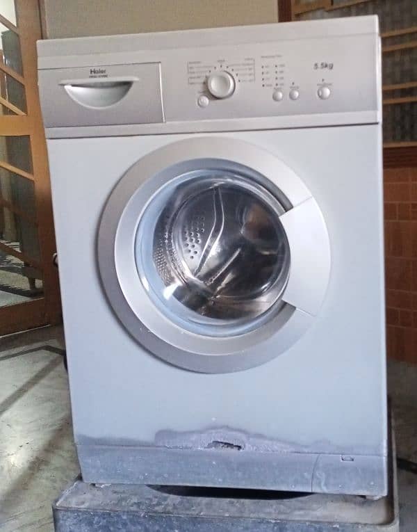 Haier fully automatic washing machine. 4