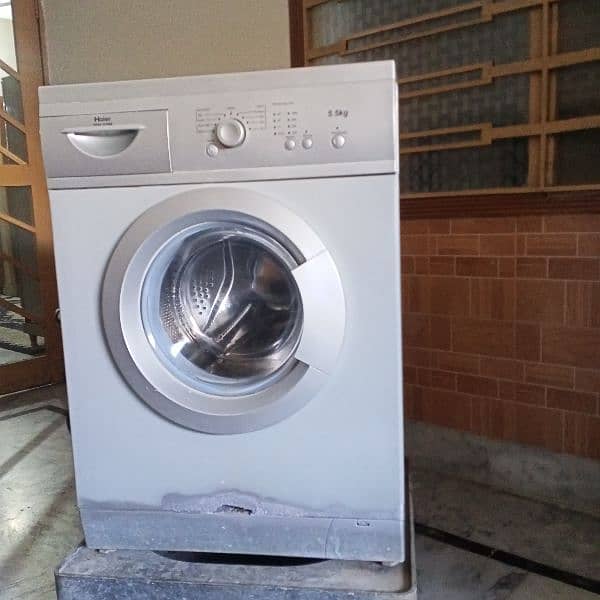 Haier fully automatic washing machine. 7