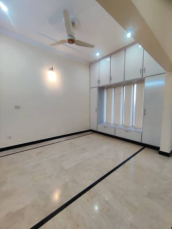 Upper Portion For Rent In F15 Water Gas Electricity All Facilities Near To Markaz Masjid Park Best Location More Five Options Available 0