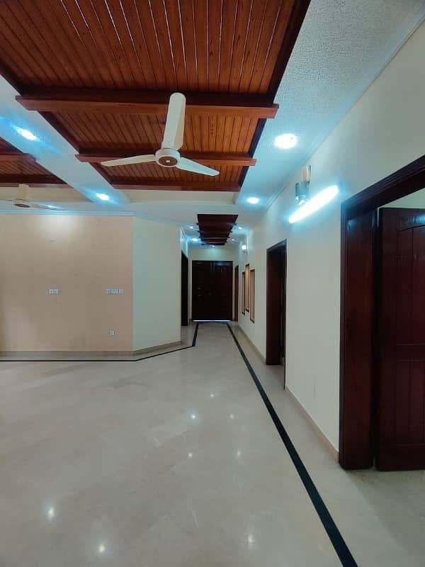 Upper Portion For Rent In F15 Water Gas Electricity All Facilities Near To Markaz Masjid Park Best Location More Five Options Available 12