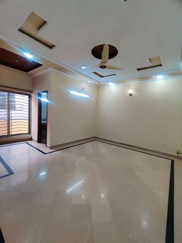 Upper Portion For Rent In G15 Size 12 Marla Water Gas Electricity All Facilities Near To Markaz Masjid Park Best Location More Five Options Available 2