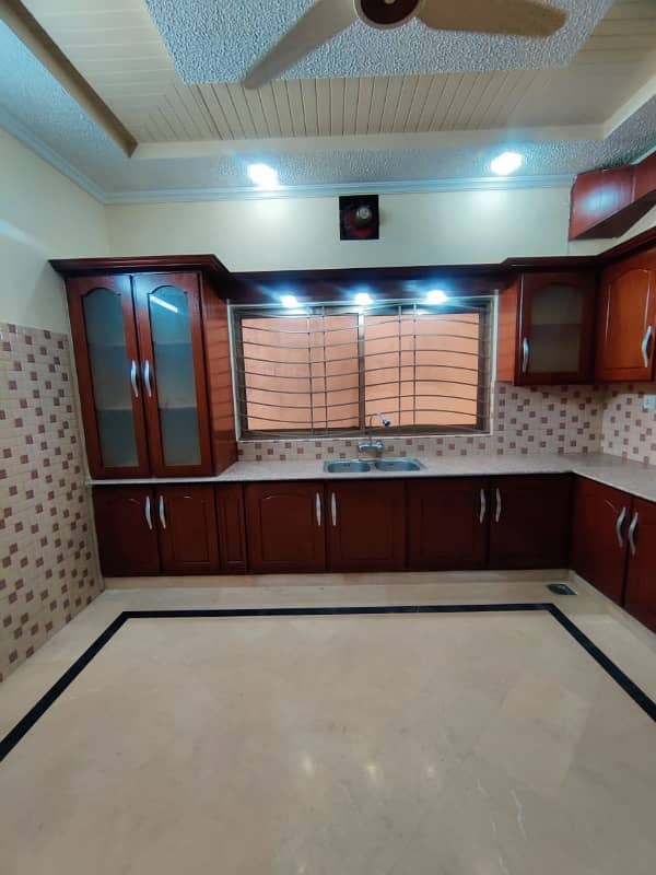 Upper Portion For Rent In G15 Size 12 Marla Water Gas Electricity All Facilities Near To Markaz Masjid Park Best Location More Five Options Available 10