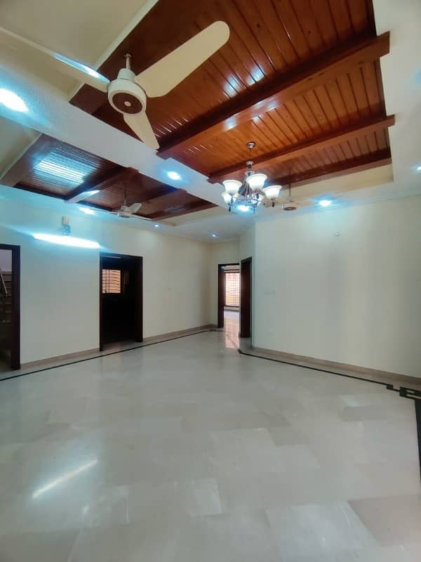 Upper Portion For Rent In G15 Size 12 Marla Water Gas Electricity All Facilities Near To Markaz Masjid Park Best Location More Five Options Available 13