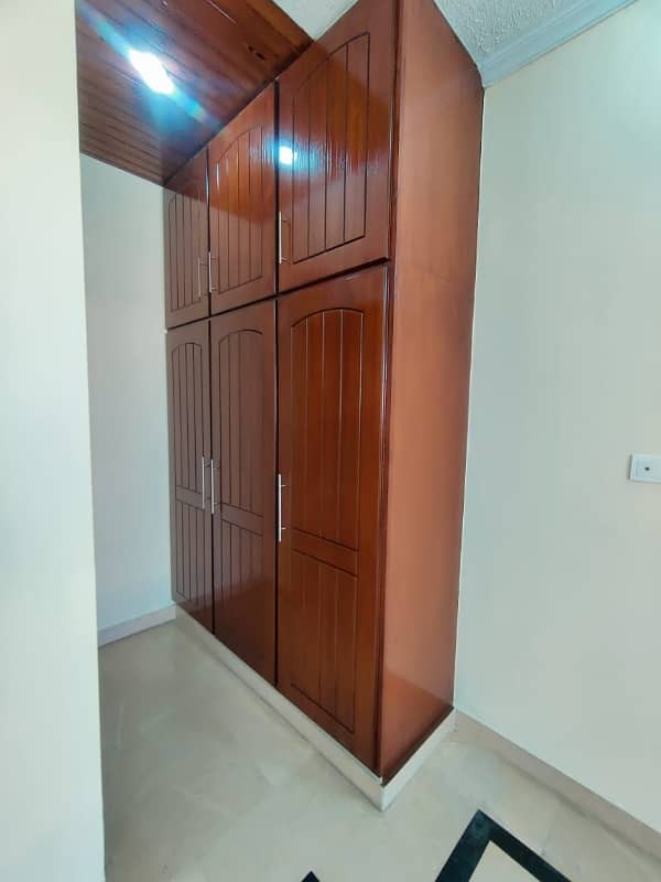 Upper Portion For Rent In G15 Size 12 Marla Water Gas Electricity All Facilities Near To Markaz Masjid Park Best Location More Five Options Available 14