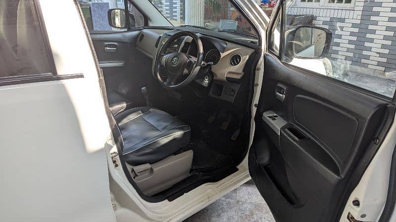 Suzuki Wagon R 2017 14