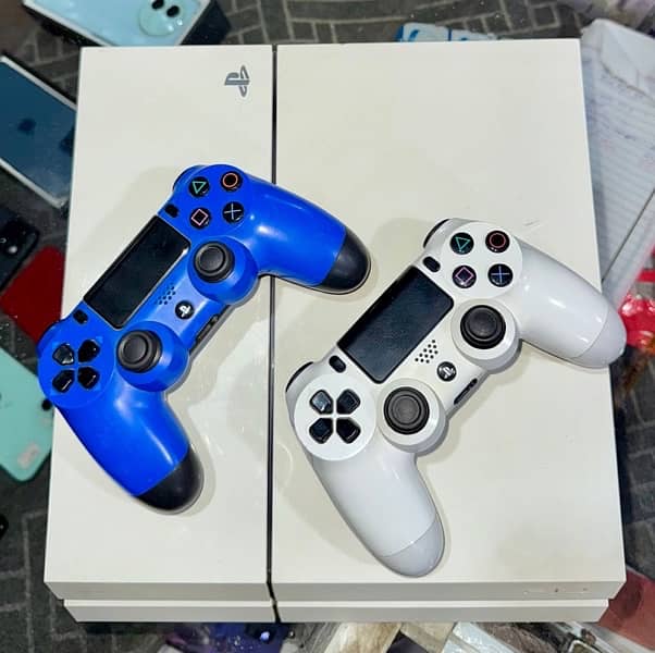 PS 4 (Special Edition) 0