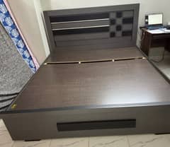 KING BED GRAY/BLACK WITHOUT MATRESS SLIGHTLY USED