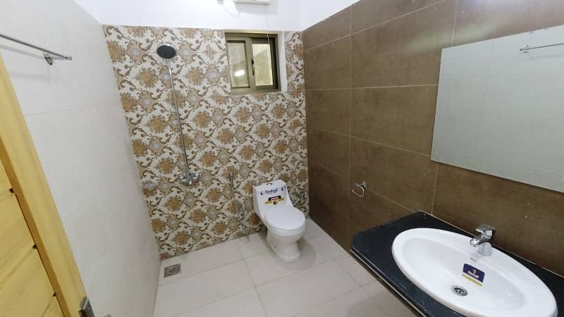 Upper Portion For Rent In G15 Size 12 Marla Water Gas Electricity All Facilities Reasonable Rent Near To Markaz Masjid Park Best Location More Five Options Available 2