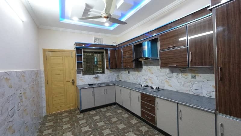 Upper Portion For Rent In G15 Size 12 Marla Water Gas Electricity All Facilities Reasonable Rent Near To Markaz Masjid Park Best Location More Five Options Available 6