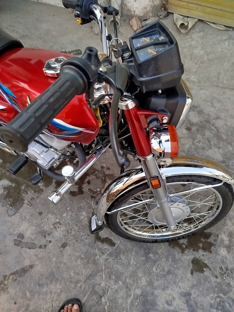 Honda CG 125 2024 3