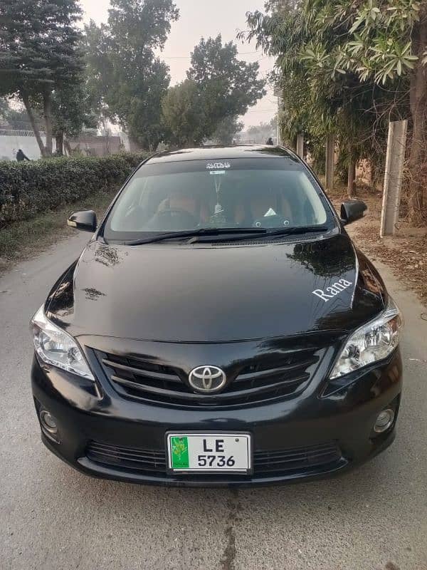 Toyota Corolla XLI 2012/13 2 to 3 pieces are touching. home using car 0