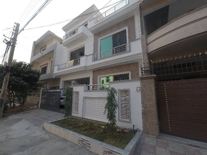 30 X 60 Double Storey House For Sale 1