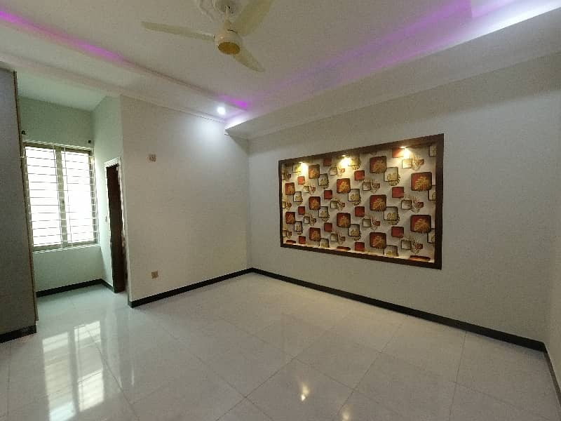 30 X 60 Double Storey House For Sale 9