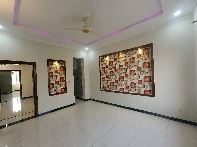 30 X 60 Double Storey House For Sale 12