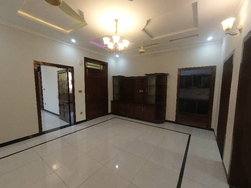 30 X 60 Double Storey House For Sale 15