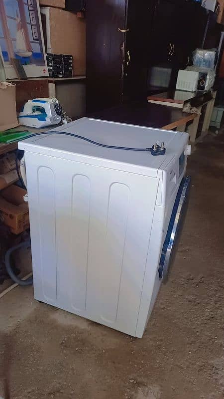 HAIER INVERTER WASHING MACHINE 10 KG 0