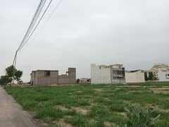 120 Square Yards Residential Plot Situated In Saadi Garden Block 3 For Sale