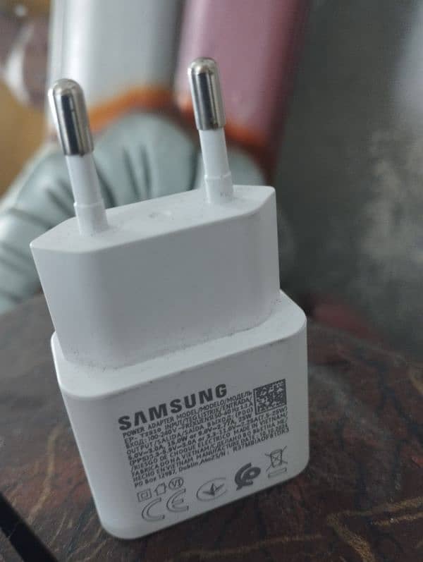 25W power adapter 9