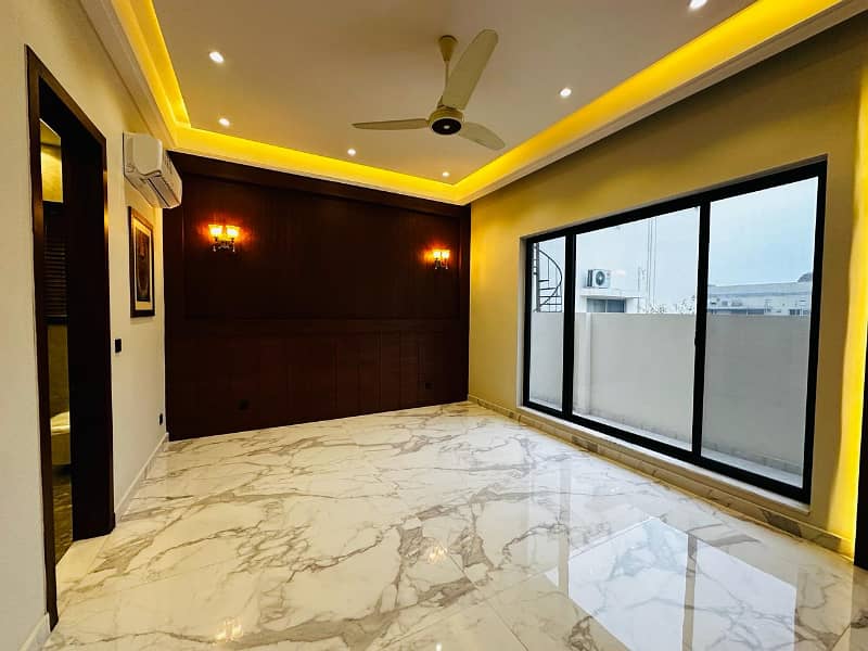 Perfect 1 Kanal House for Sale in N Block, Phase 6, DHA Lahore 128 Properties 5