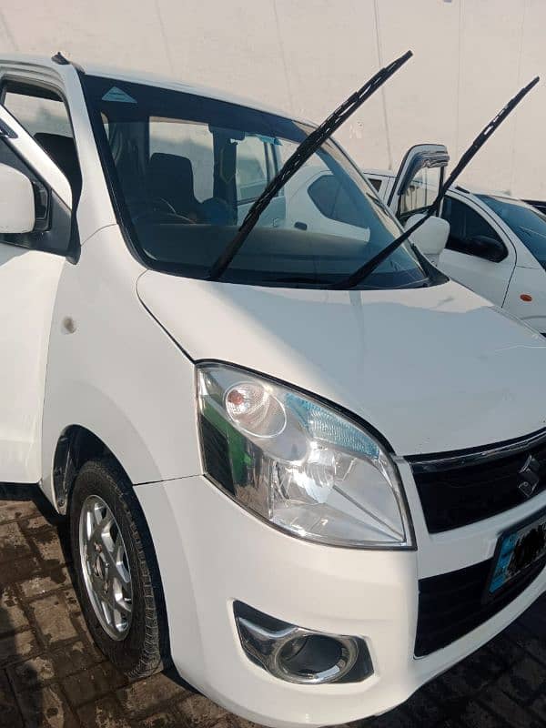 Suzuki Wagon R 2019 3