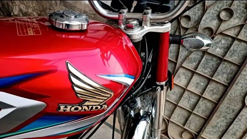 Honda cg 125 2022 good condition first owner karachi num 13