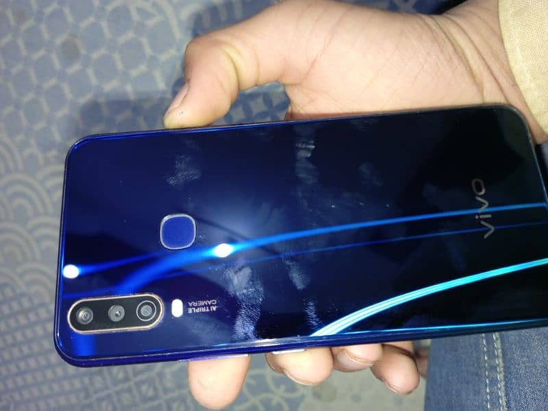 vivo y15 mint condition 4/64 ram 1