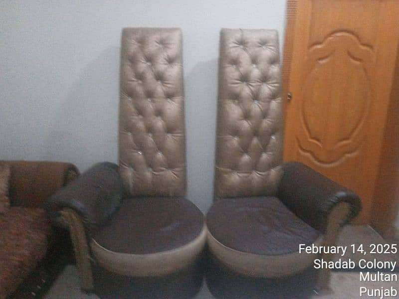 2 single seat sofa chair 0