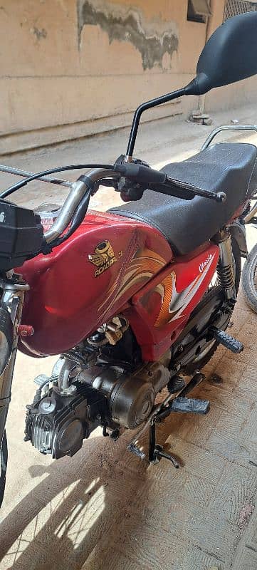 ROad prince 70cc red in good condition. . 2