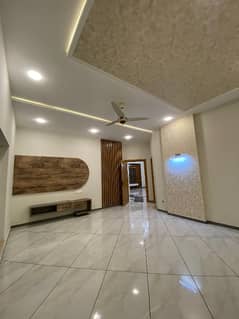 Designer 1 Kanal House For sale