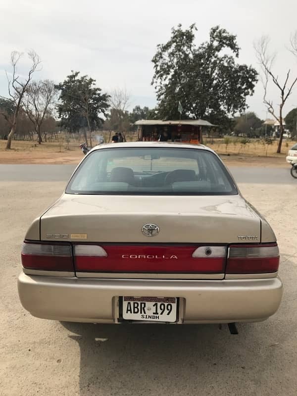 Toyota Corolla 2.0 D 1998 6