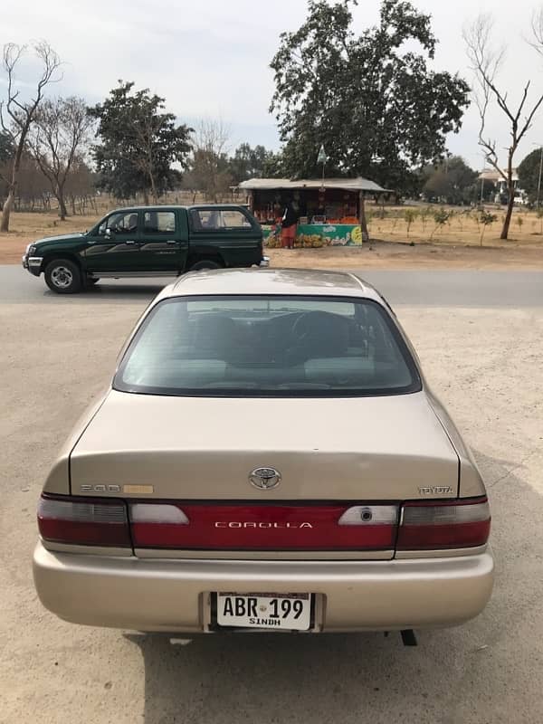 Toyota Corolla 2.0 D 1998 7