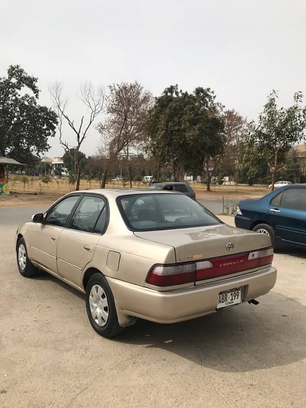 Toyota Corolla 2.0 D 1998 8