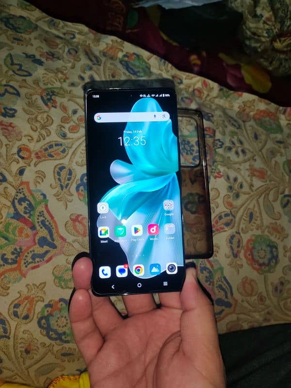 Vivo v30 3