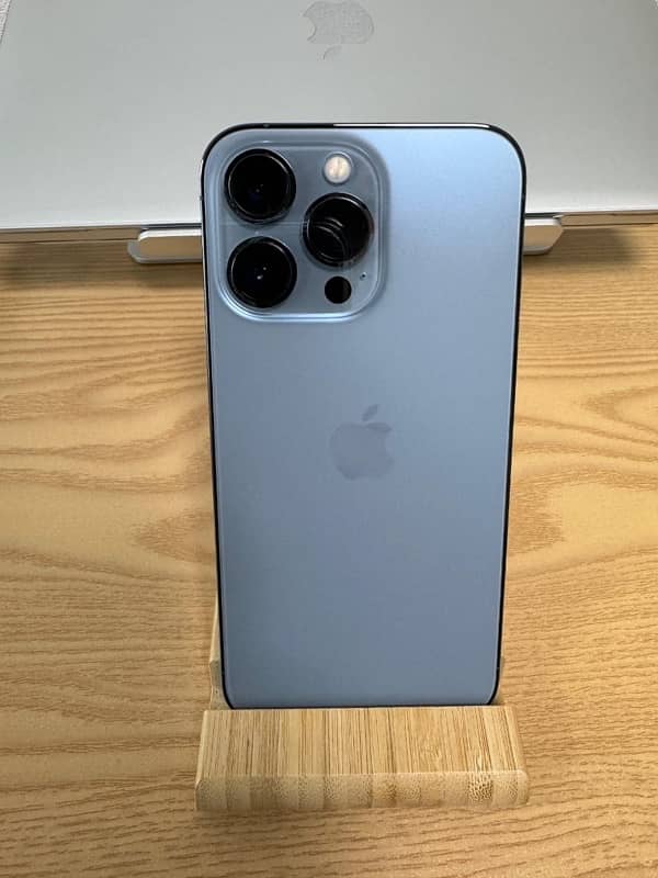 iPhone 13 Pro 0