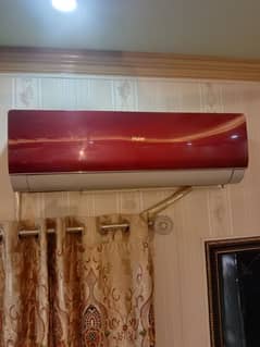 Haier. 1 ton split AC red colour 10 by 9 condition