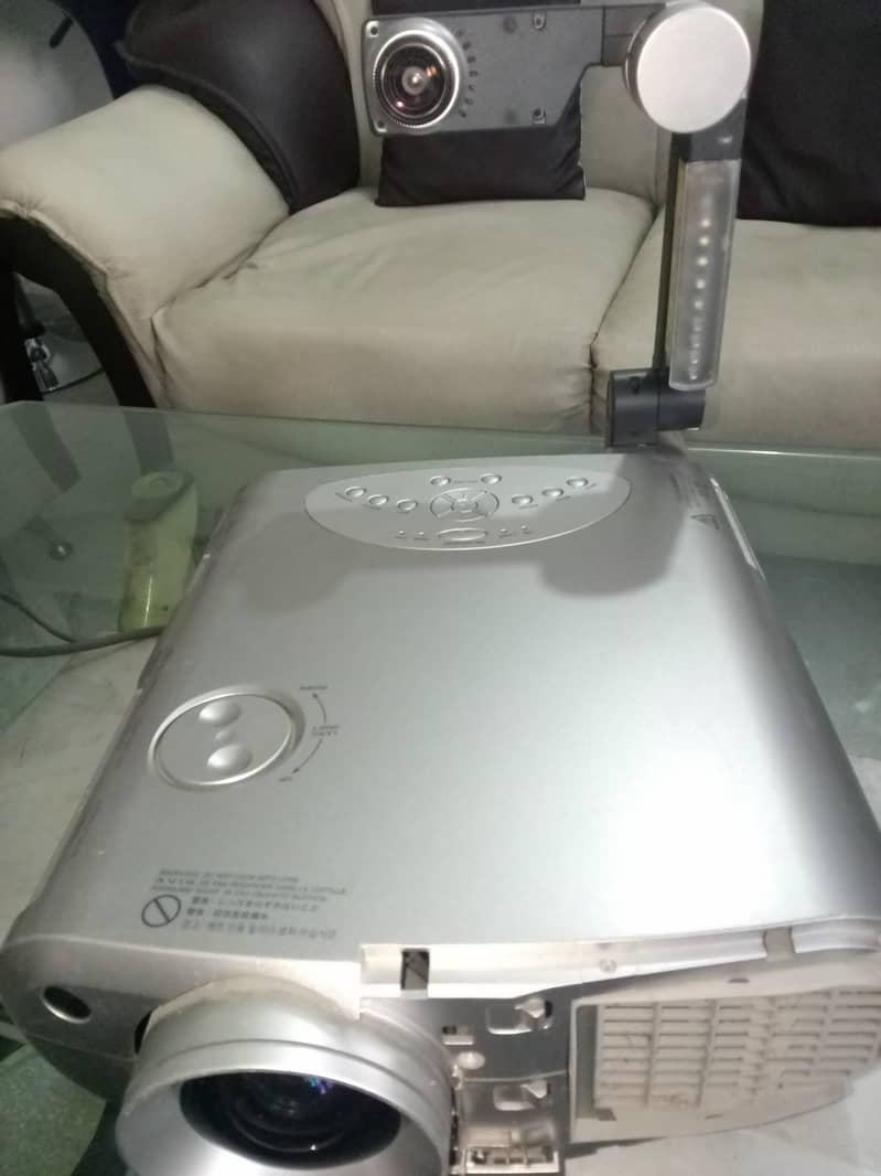 Toshiba made in Japan Projector 2