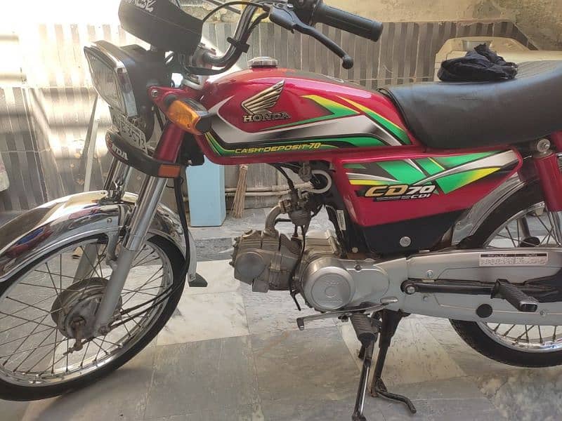 Honda CD-70cc 2021/2022 4