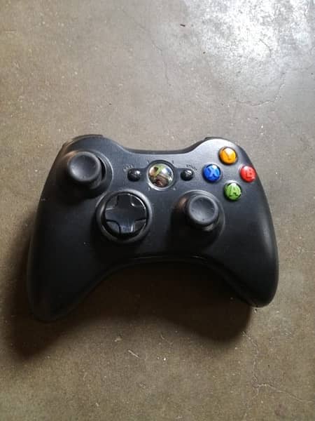 XBOX 360 CONTROLLER AND KINECT SENSOR 3