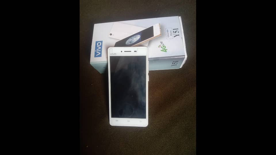 vivo mobile phone 4