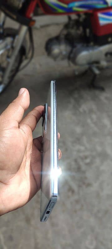 Vivo V30 With Box Charger 1