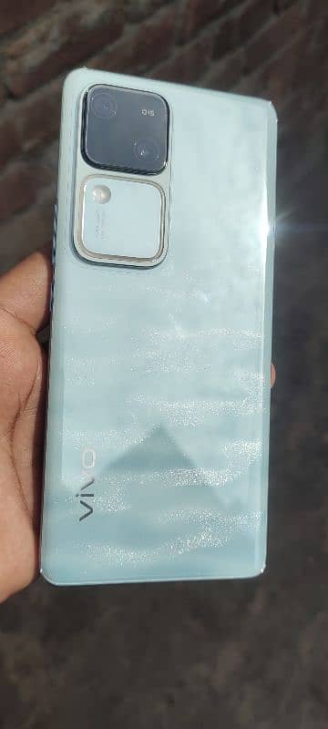 Vivo V30 With Box Charger 4