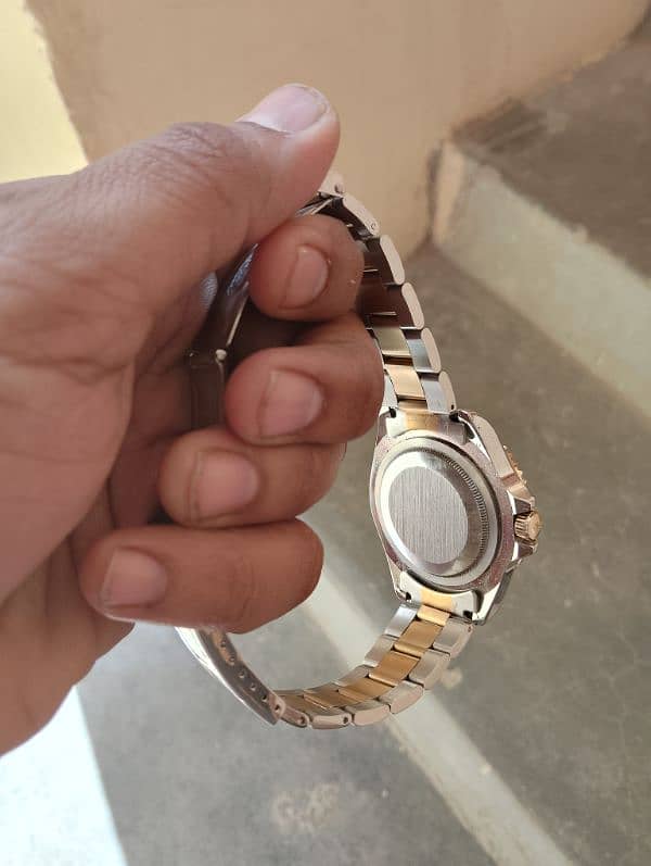 Rolex watch he new he bilkul zada us nahi he original he 6