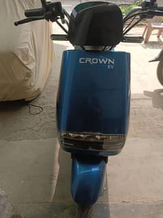 Crown EV Electric Scooty