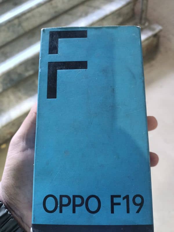 oppo F19 0