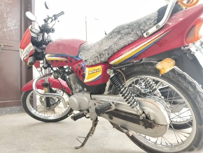 Honda 125 deluxe 1