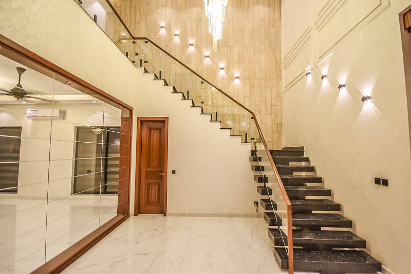 Luxurious 1 Kanal House for Sale in C Block, DHA Phase 6, Lahore | 128 Properties 4