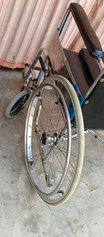 Wheel Chair With Pot System 5